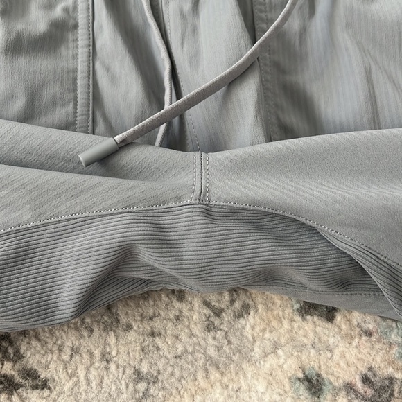 Lululemon Beyond the Studio Pant Slim in Rhino Grey - Picture 5 of 11